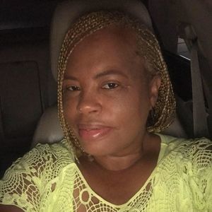 Meet your Posher, Yvonne